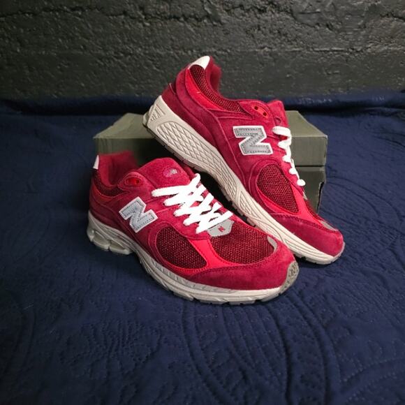 New Balance Other - New Balance 2002R Bordeaux Burgundy Suede Sneakers Size 11 Like New